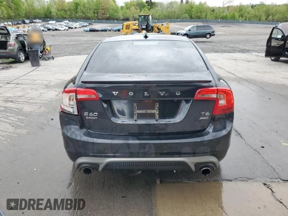 ✅ 2015 Volvo S60 • VIN: YV1902TP9F2332358 • Lot: 55616165. Listed on Copart with 99,357 mi. Free auction sales archive from the USA and detailed vehicle history report at DreamBid. Image 6.