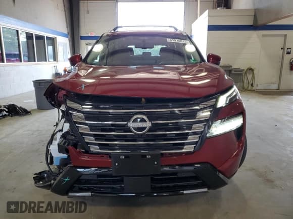 ✅ 2025 Nissan Rogue Platinum • VIN: JN8BT3DD5SW470947 • Lot: 61426615. Listed on Copart with 1,726 mi. Free auction sales archive from the USA and detailed vehicle history report at DreamBid. Image 5.