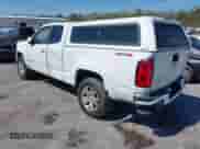 2019 Chevrolet Colorado 4WD LT z VIN 1GCHTCEN4K1175283, wystawiony jako IAAI lot #41652804 z przebiegiem 411 521 mil mil oraz . Historia ofert i sprzedaży dostępna na DreamBid. Obrazek 3.