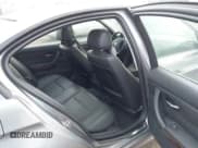 ✅ 2011 BMW 3 Series 328i xDrive • VIN: WBAPK5G56BNN31438 • Лот: 43713010. Опубликован ранее на IAAI с пробегом 173 040 миль. Бесплатный доступ к архиву аукционных продаж из США и подробный отчёт об истории автомобиля на DreamBid. Изображение 8.