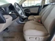 ✅ 2008 Toyota RAV4 Limited • VIN: JTMZK31V385020884 • Лот: 82073035. Опубликован ранее на Copart с пробегом 81 266 миль. Бесплатный доступ к архиву аукционных продаж из США и подробный отчёт об истории автомобиля на DreamBid. Изображение 7.