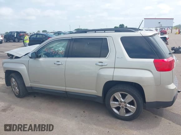 ✅ 2015 GMC Terrain SLT • VIN: 2GKFLXEK1F6324339 • Lot: 42940505. Wystawiony na IAAI z przebiegiem 148 862 mil. Bezpłatny archiwum sprzedaży aukcyjnych z USA i szczegółowy raport historii pojazdu na DreamBid. Zdjęcie 15.