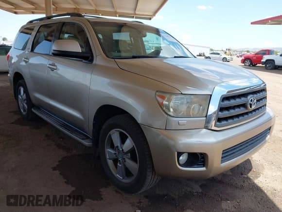 ✅ 2008 Toyota Sequoia SR5 • VIN: 5TDZY64A18S010650 • Lot: 42648925. Listed on IAAI with 270,133 mi. Free auction sales archive from the USA and detailed vehicle history report at DreamBid. Image 1.
