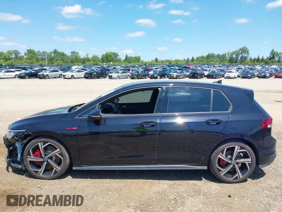 ✅ 2024 Volkswagen Golf GTI SE • VIN: WVWRA7CD2RW123868 • Lot: 42777021. Listed on IAAI with 24,261 mi. Free auction sales archive from the USA and detailed vehicle history report at DreamBid. Image 15.