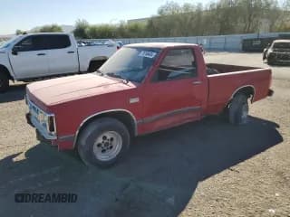 ✅ 1988 Chevrolet S-10 • VIN: 1GCBS14E4J2102793 • Лот: 75746404. Опубликован ранее на Copart с пробегом 4 540 583 миль. Бесплатный доступ к архиву аукционных продаж из США и подробный отчёт об истории автомобиля на DreamBid. Изображение 1.