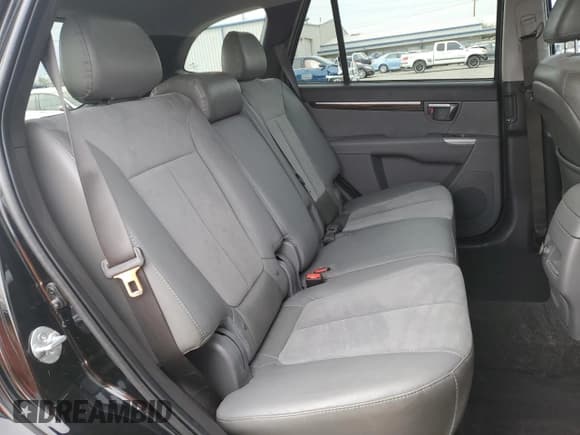 ✅ 2011 Hyundai Santa Fe SE • VIN: 5XYZH4AG6BG064124 • Lot: 85477224. Listed on Copart with 117,380 mi. Free auction sales archive from the USA and detailed vehicle history report at DreamBid. Image 11.