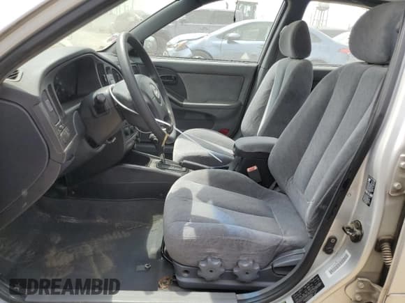 ✅ 2004 Hyundai Elantra GLS • VIN: KMHDN46D54U777157 • Lot: 56801324. Wystawiony na Copart z przebiegiem 134 080 mil. Bezpłatny archiwum sprzedaży aukcyjnych z USA i szczegółowy raport historii pojazdu na DreamBid. Zdjęcie 7.