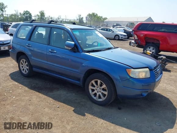 ✅ 2007 Subaru Forester X • VIN: JF1SG65687H711290 • Lot: 43015046. Listed on IAAI with 174,162 mi. Free auction sales archive from the USA and detailed vehicle history report at DreamBid. Image 1.
