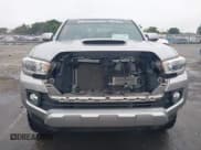 ✅ 2020 Toyota Tacoma SR5 • VIN: 3TMCZ5ANXLM296379 • Lot: 42699808. Listed on IAAI with 39,765 mi. Free auction sales archive from the USA and detailed vehicle history report at DreamBid. Image 13.