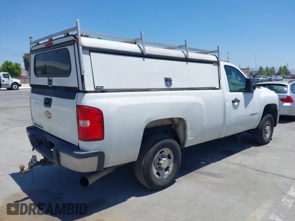 ✅ 2007 Chevrolet Silverado 2500HD • VIN: 1GCHC24627E573886 • Лот: 42477943. Опубликован ранее на IAAI с пробегом 219 628 миль. Бесплатный доступ к архиву аукционных продаж из США и подробный отчёт об истории автомобиля на DreamBid. Изображение 4.
