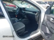 ✅ 2022 Ford Escape SE • VIN: 1FMCU9G67NUB62770 • Lot: 41889658. Listed on IAAI with 38,161 mi. Free auction sales archive from the USA and detailed vehicle history report at DreamBid. Image 5.