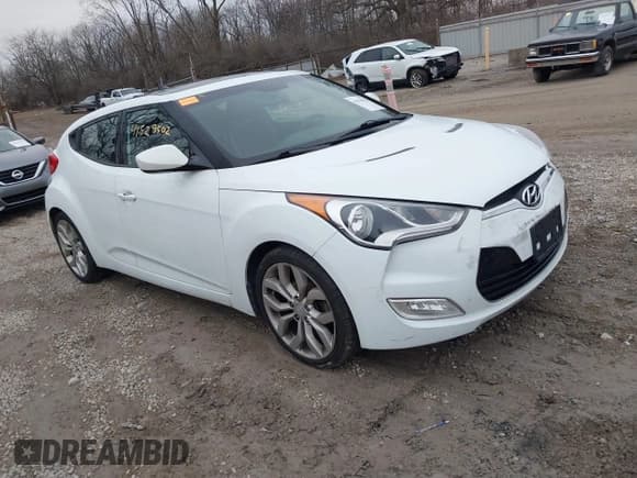✅ 2015 Hyundai Veloster RE:FLEX • VIN: KMHTC6AD1FU232077 • Lot: 41529502. Wystawiony na IAAI z przebiegiem 201 833 mil. Bezpłatny archiwum sprzedaży aukcyjnych z USA i szczegółowy raport historii pojazdu na DreamBid. Zdjęcie 1.