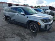 ✅ 2024 Hyundai Santa Fe SE • VIN: 5NMP14GL2RH038880 • Lot: 43404734. Wystawiony na IAAI z przebiegiem 18 561 mil. Bezpłatny archiwum sprzedaży aukcyjnych z USA i szczegółowy raport historii pojazdu na DreamBid. Zdjęcie 1.