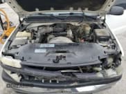 ✅ 2002 Chevrolet Silverado 1500 • VIN: 1GCEK14W32Z157363 • Лот: 53821015. Опубликован ранее на Copart с пробегом 260 573 миль. Бесплатный доступ к архиву аукционных продаж из США и подробный отчёт об истории автомобиля на DreamBid. Изображение 11.