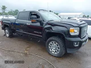 ✅ 2017 GMC Sierra 2500HD Denali • VIN: 1GT12UEY8HF213419 • Лот: 42720346. Опубликован ранее на IAAI с пробегом 169 799 миль. Бесплатный доступ к архиву аукционных продаж из США и подробный отчёт об истории автомобиля на DreamBid. Изображение 1.