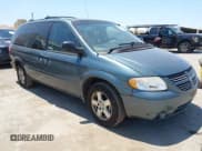 ✅ 2005 Dodge Caravan SXT • VIN: 2D4GP44L95R565529 • Lot: 42460426. Wystawiony na IAAI z przebiegiem 97 882 mil. Bezpłatny archiwum sprzedaży aukcyjnych z USA i szczegółowy raport historii pojazdu na DreamBid. Zdjęcie 1.