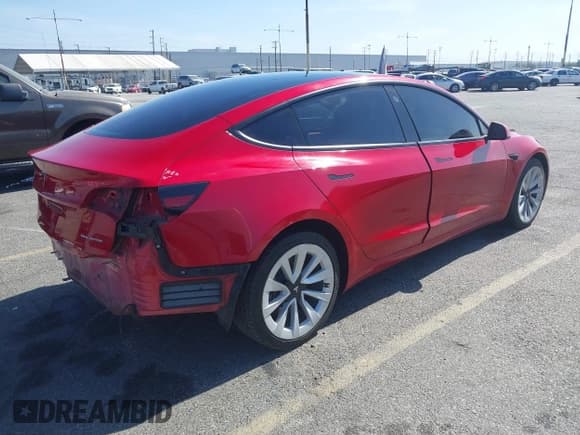 ✅ 2021 Tesla Model 3 Long Range • VIN: 5YJ3E1EB6MF879669 • Lot: 42332384. Wystawiony na IAAI z przebiegiem 81 548 mil. Bezpłatny archiwum sprzedaży aukcyjnych z USA i szczegółowy raport historii pojazdu na DreamBid. Zdjęcie 4.