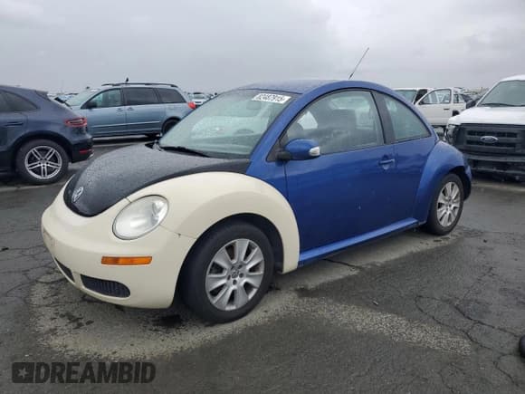 ✅ 2008 Volkswagen Beetle S • VIN: 3VWPW31C18M515926 • Lot: 82487915. Wystawiony na Copart z przebiegiem 171 898 mil. Bezpłatny archiwum sprzedaży aukcyjnych z USA i szczegółowy raport historii pojazdu na DreamBid. Zdjęcie 1.