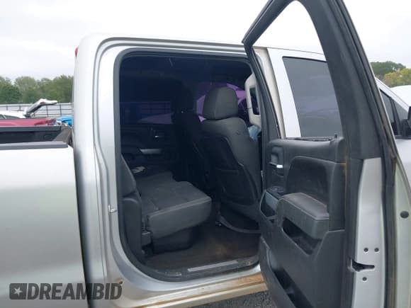 ✅ 2015 Chevrolet Silverado 2500HD LT • VIN: 1GC1KVEG9FF640344 • Lot: 43345081. Listed on IAAI with 294,853 mi. Free auction sales archive from the USA and detailed vehicle history report at DreamBid. Image 8.