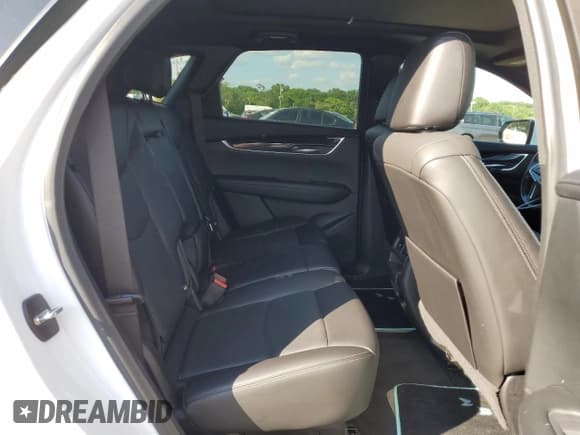 ✅ 2022 Cadillac XT5 FWD Premium Luxury • VIN: 1GYKNCR46NZ124904 • Lot: 68116545. Wystawiony na Copart z przebiegiem 67 520 mil. Bezpłatny archiwum sprzedaży aukcyjnych z USA i szczegółowy raport historii pojazdu na DreamBid. Zdjęcie 11.