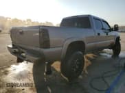 ✅ 2006 Chevrolet Silverado 2500HD LT2 • VIN: 1GCHK23D66F159926 • Lot: 45532525. Wystawiony na Copart z przebiegiem Nie podano. Bezpłatny archiwum sprzedaży aukcyjnych z USA i szczegółowy raport historii pojazdu na DreamBid. Zdjęcie 3.