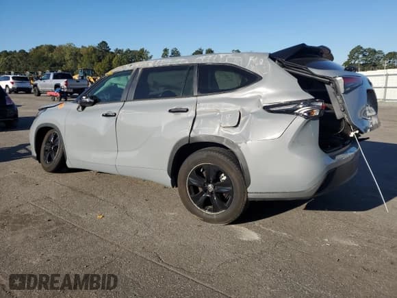 ✅ 2024 Toyota Highlander Hybrid XLE • VIN: 5TDKARAH9RS532002 • Лот: 85010535. Опубликован ранее на Copart с пробегом 5 427 миль. Бесплатный доступ к архиву аукционных продаж из США и подробный отчёт об истории автомобиля на DreamBid. Изображение 2.