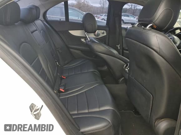 ✅ 2015 Mercedes-Benz C 300 • VIN: 55SWF4KB4FU033770 • Lot: 95260175. Listed on Copart with 244,822 mi. Free auction sales archive from the USA and detailed vehicle history report at DreamBid. Image 10.