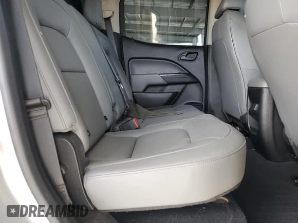 ✅ 2020 Chevrolet Colorado 2WD Work Truck • VIN: 1GCGSBEN5L1106306 • Lot: 91644455. Wystawiony na Copart z przebiegiem 105 813 mil. Bezpłatny archiwum sprzedaży aukcyjnych z USA i szczegółowy raport historii pojazdu na DreamBid. Zdjęcie 11.