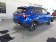 ✅ 2025 Kia Seltos S • VIN: KNDEUCAA8S7818895 • Lot: 43282686. Wystawiony na IAAI z przebiegiem 3 059 mil. Bezpłatny archiwum sprzedaży aukcyjnych z USA i szczegółowy raport historii pojazdu na DreamBid. Zdjęcie 4.