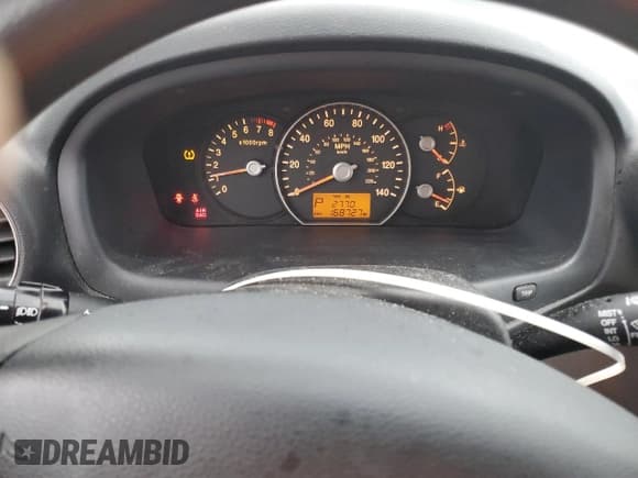 ✅ 2008 Kia Rondo LX • VIN: KNAFG525087198414 • Лот: 41650315. Опубликован ранее на Copart с пробегом 168 727 миль. Бесплатный доступ к архиву аукционных продаж из США и подробный отчёт об истории автомобиля на DreamBid. Изображение 9.