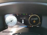 ✅ 2023 Hyundai Santa Fe Calligraphy • VIN: 5NMS5DAL6PH600977 • Lot: 69536954. Wystawiony na Copart z przebiegiem 12 005 mil. Bezpłatny archiwum sprzedaży aukcyjnych z USA i szczegółowy raport historii pojazdu na DreamBid. Zdjęcie 9.