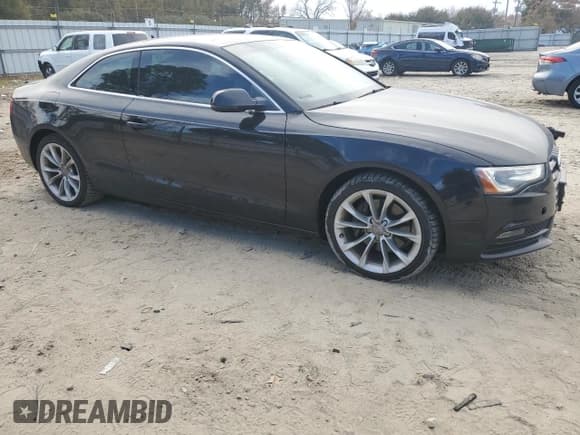 ✅ 2013 Audi A5 Premium Plus • VIN: WAULFAFRXDA068472 • Лот: 92292265. Опубликован ранее на Copart с пробегом 186 813 миль. Бесплатный доступ к архиву аукционных продаж из США и подробный отчёт об истории автомобиля на DreamBid. Изображение 4.