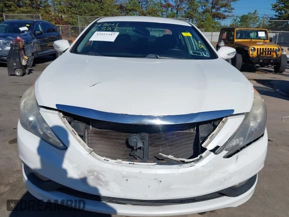 ✅ 2014 Hyundai Sonata Limited • VIN: 5NPEC4ACXEH823882 • Lot: 43412387. Wystawiony na IAAI z przebiegiem 117 105 mil. Bezpłatny archiwum sprzedaży aukcyjnych z USA i szczegółowy raport historii pojazdu na DreamBid. Zdjęcie 6.