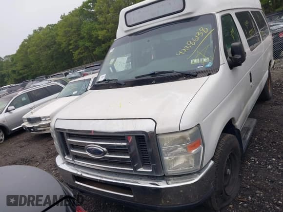 ✅ 2013 Ford Econoline Cargo Commercial • VIN: 1FTNS2EL2DDA39203 • Lot: 42386138. Wystawiony na IAAI z przebiegiem Nie podano. Bezpłatny archiwum sprzedaży aukcyjnych z USA i szczegółowy raport historii pojazdu na DreamBid. Zdjęcie 11.