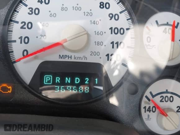 2006 Dodge 3500 SLT z VIN 3D7LX38C46G119611, wystawiony jako IAAI lot #42934402 z przebiegiem 369 688 mil mil oraz . Historia ofert i sprzedaży dostępna na DreamBid. Obrazek 15.