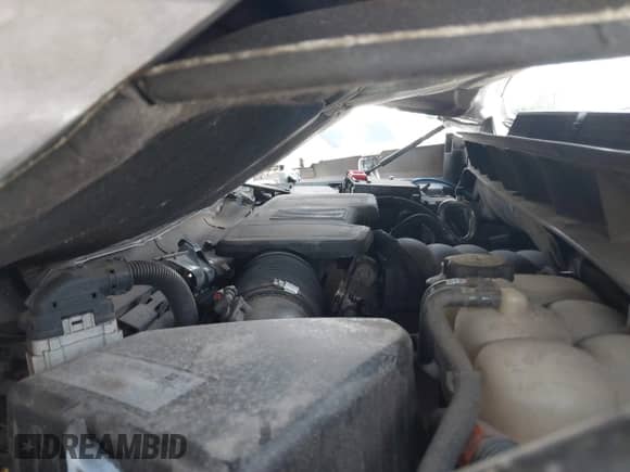 2020 Chevrolet Silverado 1500 LT z VIN 1GCUYDED0LZ171084, wystawiony jako IAAI lot #42228644 z przebiegiem 95 807 mil mil oraz . Historia ofert i sprzedaży dostępna na DreamBid. Obrazek 10.