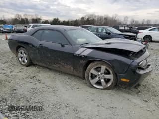 ✅ 2010 Dodge Challenger R/T • VIN: 2B3CJ5DT8AH322704 • Lot: 40878624. Wystawiony na Copart z przebiegiem 111 085 mil. Bezpłatny archiwum sprzedaży aukcyjnych z USA i szczegółowy raport historii pojazdu na DreamBid. Zdjęcie 4.