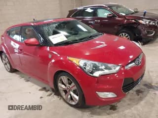 ✅ 2013 Hyundai Veloster w/Gray Int • VIN: KMHTC6AD7DU142638 • Lot: 40062059. Wystawiony na IAAI z przebiegiem 123 746 mil. Bezpłatny archiwum sprzedaży aukcyjnych z USA i szczegółowy raport historii pojazdu na DreamBid. Zdjęcie 1.