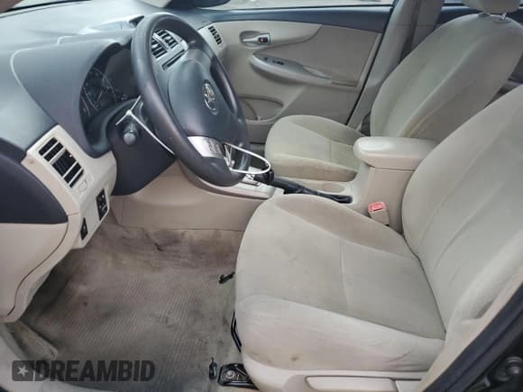 ✅ 2013 Toyota Corolla LE • VIN: 2T1BU4EE7DC993937 • Lot: 93090265. Listed on Copart with 91,919 mi. Free auction sales archive from the USA and detailed vehicle history report at DreamBid. Image 7.