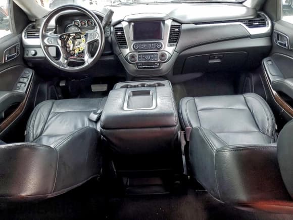 ✅ 2018 Chevrolet Suburban LS • VIN: 1GNSCGEC3JR315584 • Lot: 94428525. Listed on Copart with 96,373 mi. Free auction sales archive from the USA and detailed vehicle history report at DreamBid. Image 8.