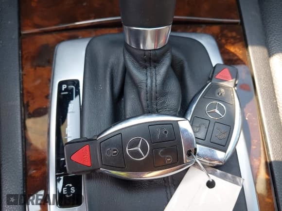 ✅ 2012 Mercedes-Benz C 300 Sport • VIN: WDDGF8BB4CA627685 • Lot: 42871750. Listed on IAAI with 128,580 mi. Free auction sales archive from the USA and detailed vehicle history report at DreamBid. Image 11.