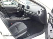 ✅ 2018 Mazda 3 Touring • VIN: 3MZBN1V32JM190611 • Lot: 42032844. Wystawiony na IAAI z przebiegiem 63 493 mil. Bezpłatny archiwum sprzedaży aukcyjnych z USA i szczegółowy raport historii pojazdu na DreamBid. Zdjęcie 5.