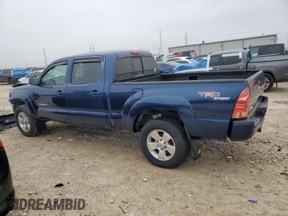 ✅ 2007 Toyota Tacoma • VIN: 5TEMU52N97Z460103 • Lot: 45775635. Listed on Copart with 241,146 mi. Free auction sales archive from the USA and detailed vehicle history report at DreamBid. Image 2.