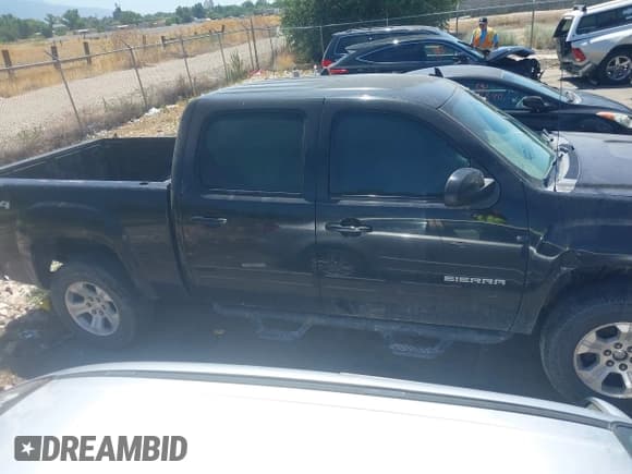 ✅ 2010 GMC Sierra 1500 • VIN: 3GTXKWE24AG234306 • Лот: 42827210. Опубликован ранее на IAAI с пробегом 233 810 миль. Бесплатный доступ к архиву аукционных продаж из США и подробный отчёт об истории автомобиля на DreamBid. Изображение 13.