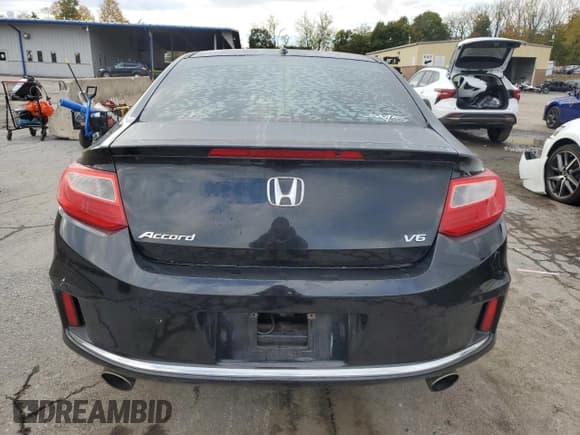 ✅ 2013 Honda Accord EX-L • VIN: 1HGCT2B81DA002022 • Lot: 82492815. Listed on Copart with 228,732 mi. Free auction sales archive from the USA and detailed vehicle history report at DreamBid. Image 6.