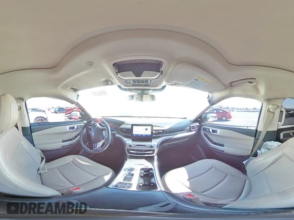 ✅ 2022 Ford Explorer XLT • VIN: 1FMSK7DH6NGA11591 • Lot: 89520185. Wystawiony na Copart z przebiegiem 39 802 mil. Bezpłatny archiwum sprzedaży aukcyjnych z USA i szczegółowy raport historii pojazdu na DreamBid. Zdjęcie 16.