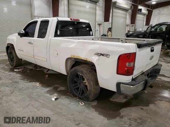 2013 Chevrolet Silverado 1500 LT с VIN 1GCRKSE70DZ130896, выставлен на аукционе Copart как лот 82601755 с пробегом Не указан миль и Списание • Salvage title. История ставок и продаж доступна на DreamBid. Изображение 2.