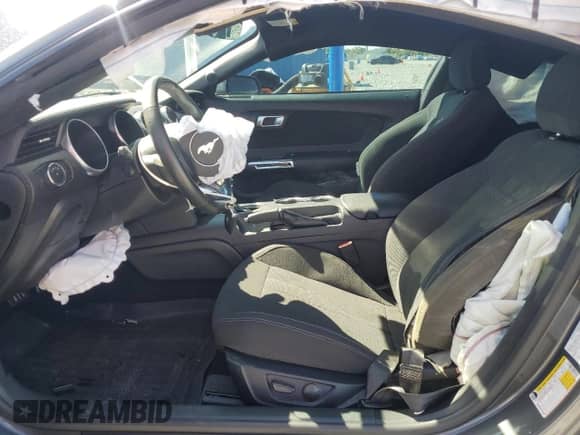 2023 Ford Mustang EcoBoost Premium z VIN 1FA6P8TH6P5107997, wystawiony jako Copart lot #82104175 z przebiegiem 23 108 mil mil oraz Nie do naprawy • Non repairable. Historia ofert i sprzedaży dostępna na DreamBid. Obrazek 7.