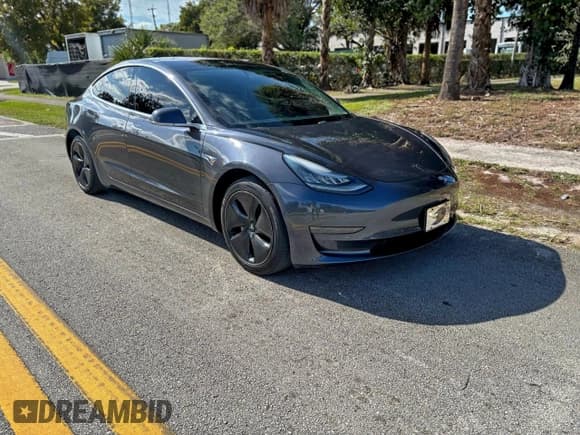 ✅ 2018 Tesla Model 3 Long Range Battery • VIN: 5YJ3E1EA1JF101718 • Лот: 95879055. Опубликован ранее на Copart с пробегом 47 971 миль. Бесплатный доступ к архиву аукционных продаж из США и подробный отчёт об истории автомобиля на DreamBid. Изображение 1.