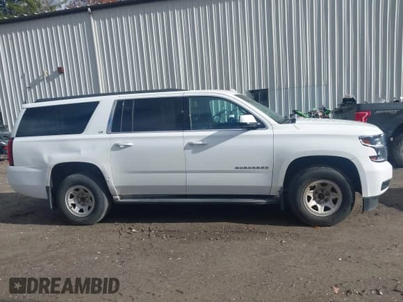 ✅ 2016 Chevrolet Suburban Commercial • VIN: 1GNSKKEC0GR427659 • Lot: 43647762. Wystawiony na IAAI z przebiegiem Nie podano. Bezpłatny archiwum sprzedaży aukcyjnych z USA i szczegółowy raport historii pojazdu na DreamBid. Zdjęcie 13.